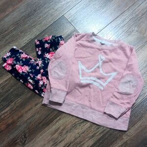 Pink Boutique Sweater (XS) with Floral Leggings (5/6)